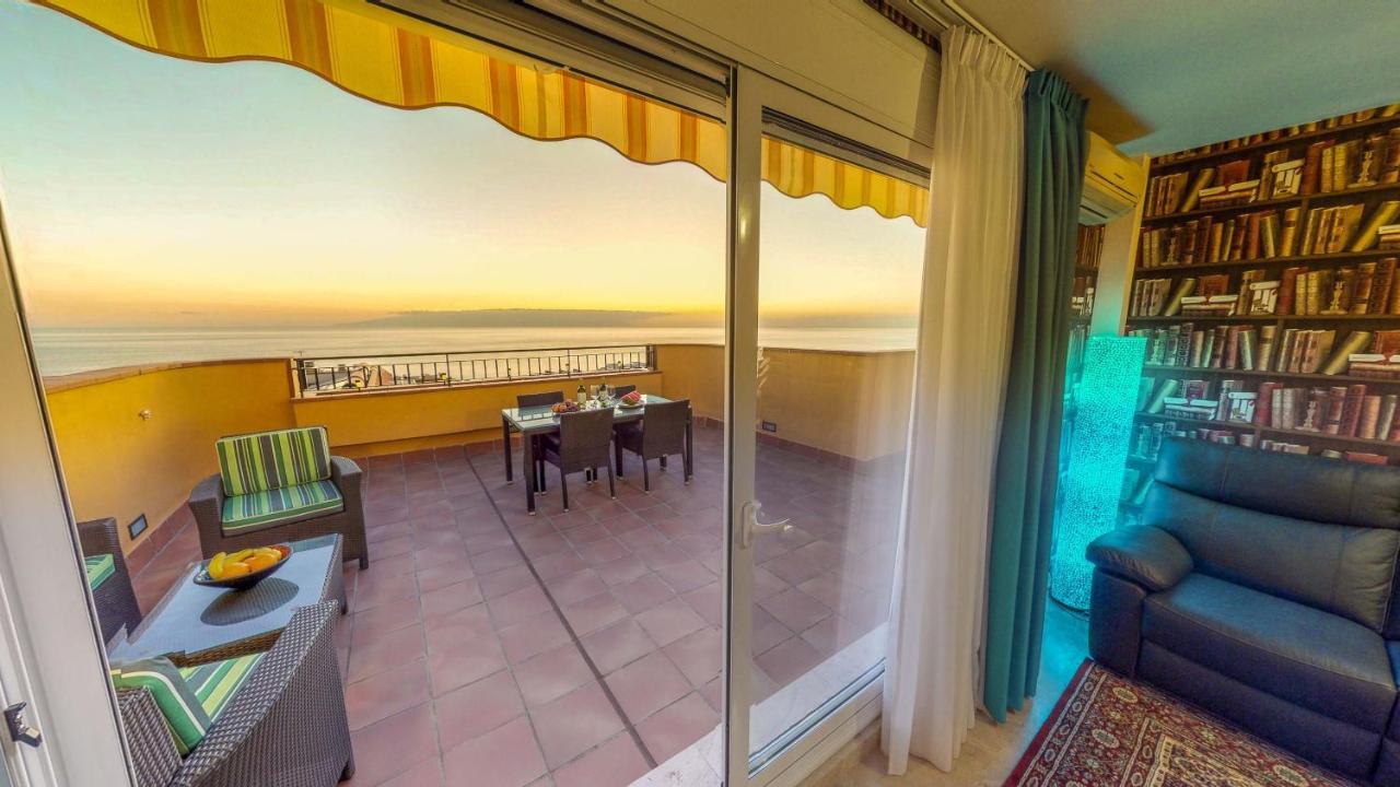 Casa Tres Vistas Luxury Apartment With Stunning Views To The Ocean Puerto de Santiago  Eksteriør billede